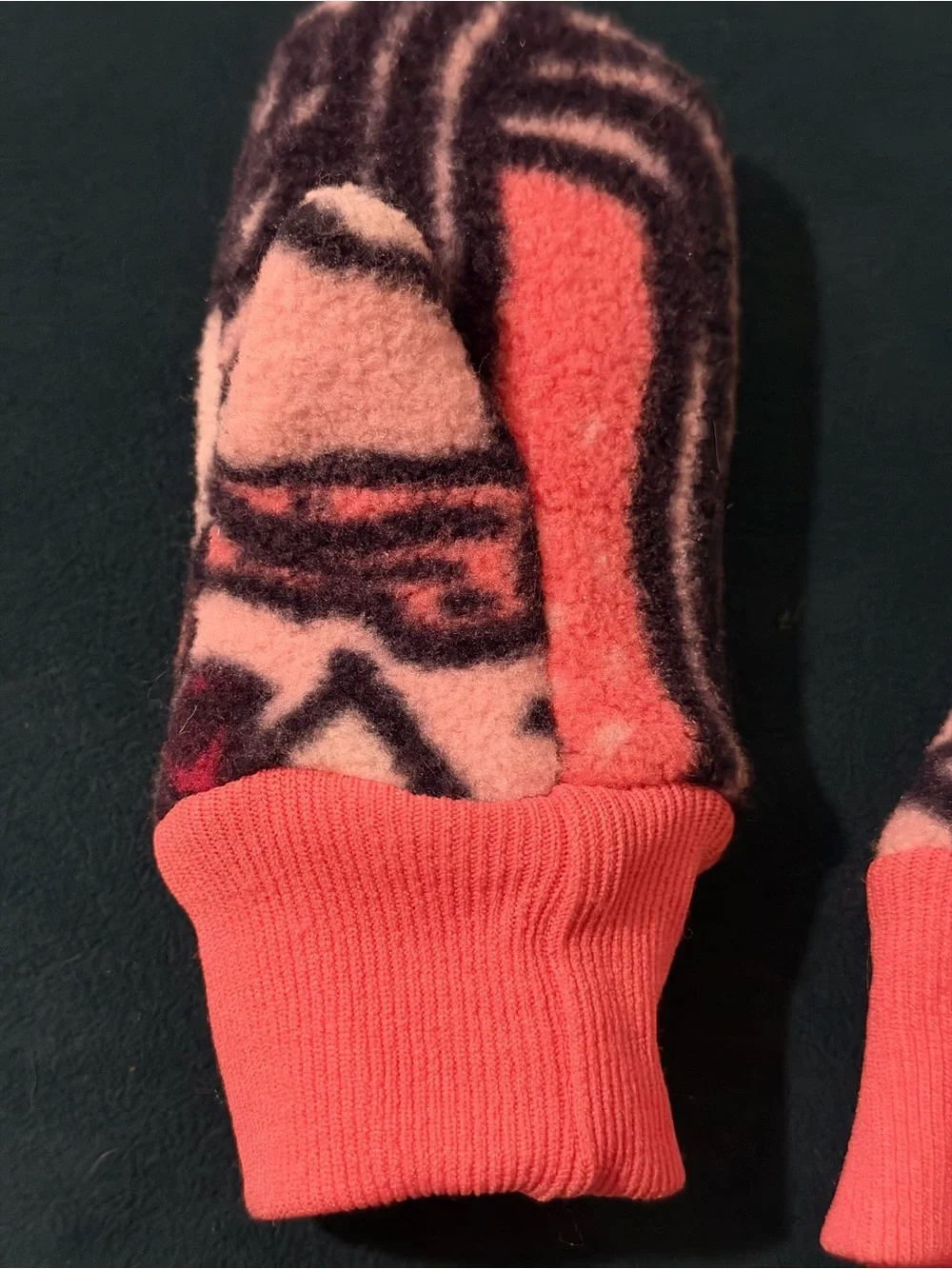 Patagonia Kids Coral Pink & Navy Patterned Fleece Mittens
